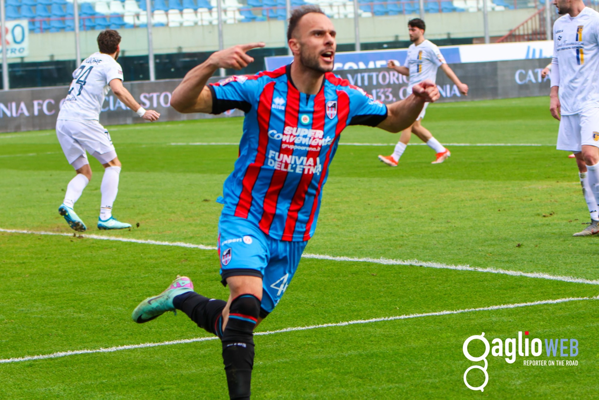 Esultanza di Davide Guglielmotti in Catania 3-1 Giugliano