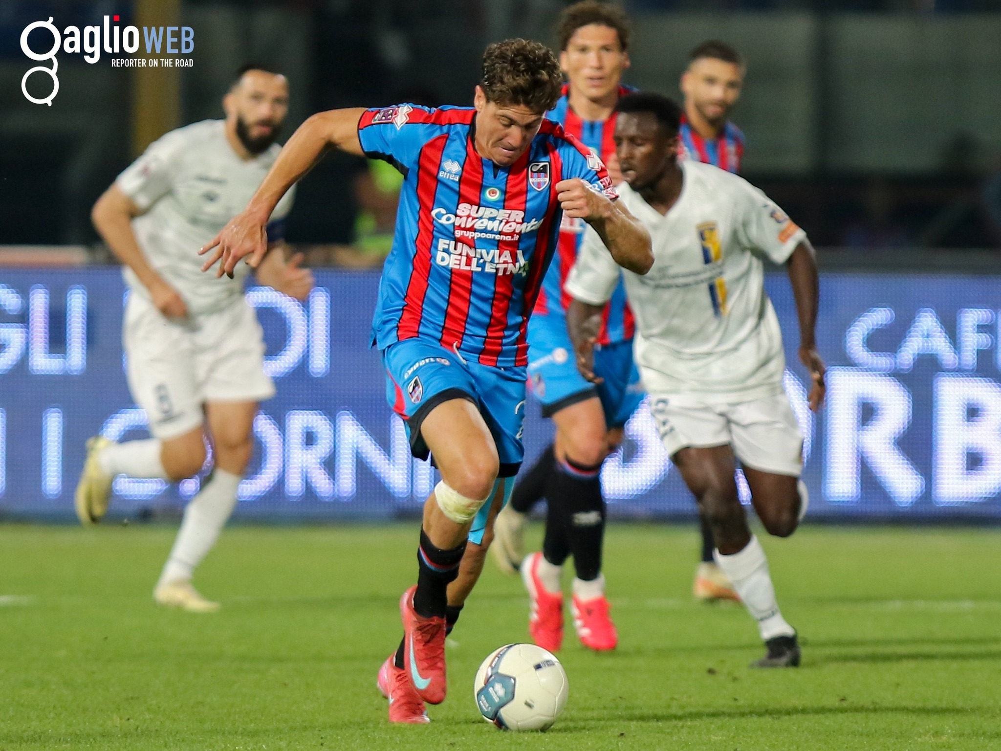 {Play-off con VARiabile salvavita} = #STRINGHE.9