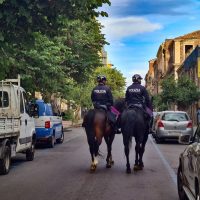 Cronaca, Catania: Controlli della Polizia di Stato, in campo anche il reparto a cavallo.