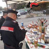 Cronaca, Catania: Paesi etnei,denunce e sanzioni amministrative per i botti illegali. Sequestrati dai Carabinieri 18 kilogrammi di fuochi artificiali.