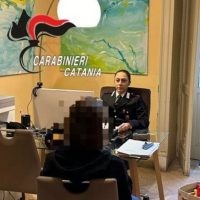 Cronaca, Catania: 25enne pregiudicato indagato per evasione.