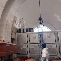 Prima Pagina, Catania: Al Cimitero avviati lavori pulizia straordinaria e sanificazione dei locali del deposito salme.