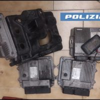 Cronaca, Catania: Trovato in possesso di auto rubate, centraline per auto, chiavi bulgare e arnesi per lo scasso. 51enne denunciato.