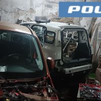 Cronaca, Catania: Scoperto dalla Polizia di Stato deposito di auto e moto rubate.