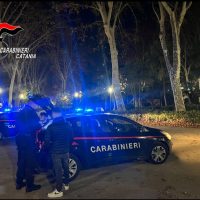 Cronaca, Catania: Controlli a Villa Bellini. Segnalati due giovani per droga.