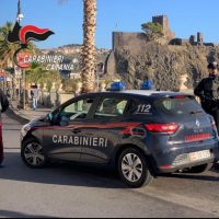 Cronaca, Catania: Su delega di questa Procura Distrettuale, i Carabinieri della Stazione di Aci Castello hanno dato esecuzione ad un’ordinanza applicativa della misura cautelare degli arresti domiciliari, con braccialetto elettronico.