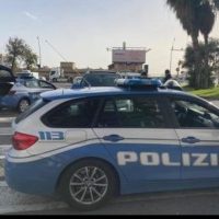 Cronaca, Catania: Tiro al piccione dal balcone di casa, denunciato dalle volanti.