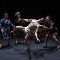 Misericordia. Favola teatrale scritta da Emma Dante. La solitudine delle donne?