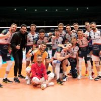 Sport, Pallavolo: Farmitalia Saturnia – Una vittoria dei biancoblu, l’applauso dei 1500 supporter.