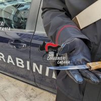 Cronaca, Biancavilla (CT): I Carabinieri arrestano un 64enne, sottoposto ai domiciliari, per “ricettazione” e “furto aggravato”.