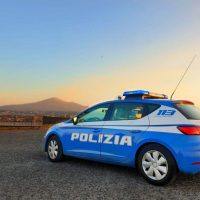 Cronaca, Catania: La Polizia di Stato denuncia un uomo per tentata rapina, porto d’armi ed oggetti atti a offendere e danneggiamento aggravato.