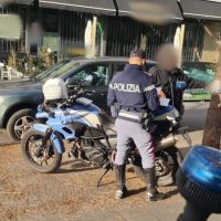 Cronaca, Catania: Parcheggiatore arrestato per tentata estorsione e denuncia allo stato libero per inosservanza del Dacur.