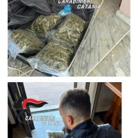 Cronaca, Catania: Villaggio Sant’Agata, arrestato dai Carabinieri aveva nascosto 2 kg di droga in soffitta.