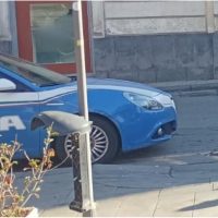 Cronaca, Catania: Scoperti a rubare delle cuffie elettroniche in un negozio, arrestati dalla Polizia di Stato.