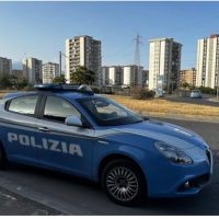 Cronaca, Catania: Viaggia a bordo di uno scooter rubato spinto da un complice. 21enne denunciato dalla Polizia di Stato.