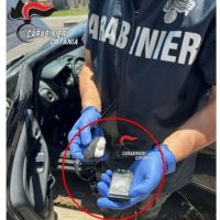 Cronaca, Catania, quartiere “Librino”: Nasconde 51 grammi di cocaina in auto: i Carabinieri arrestano un altro pusher.