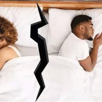 Sleep Divorce – Il Divorzio Notturno: dormire in letti separati aiuta la coppia?